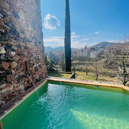 Hotel Cal Sastre Santa Pau Εξωτερικό φωτογραφία