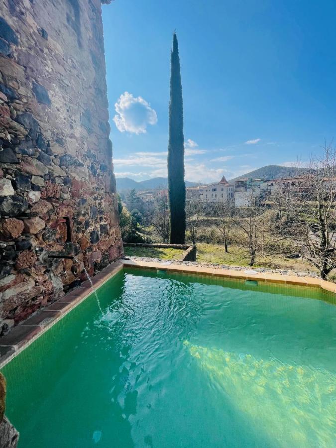 Hotel Cal Sastre Santa Pau Εξωτερικό φωτογραφία
