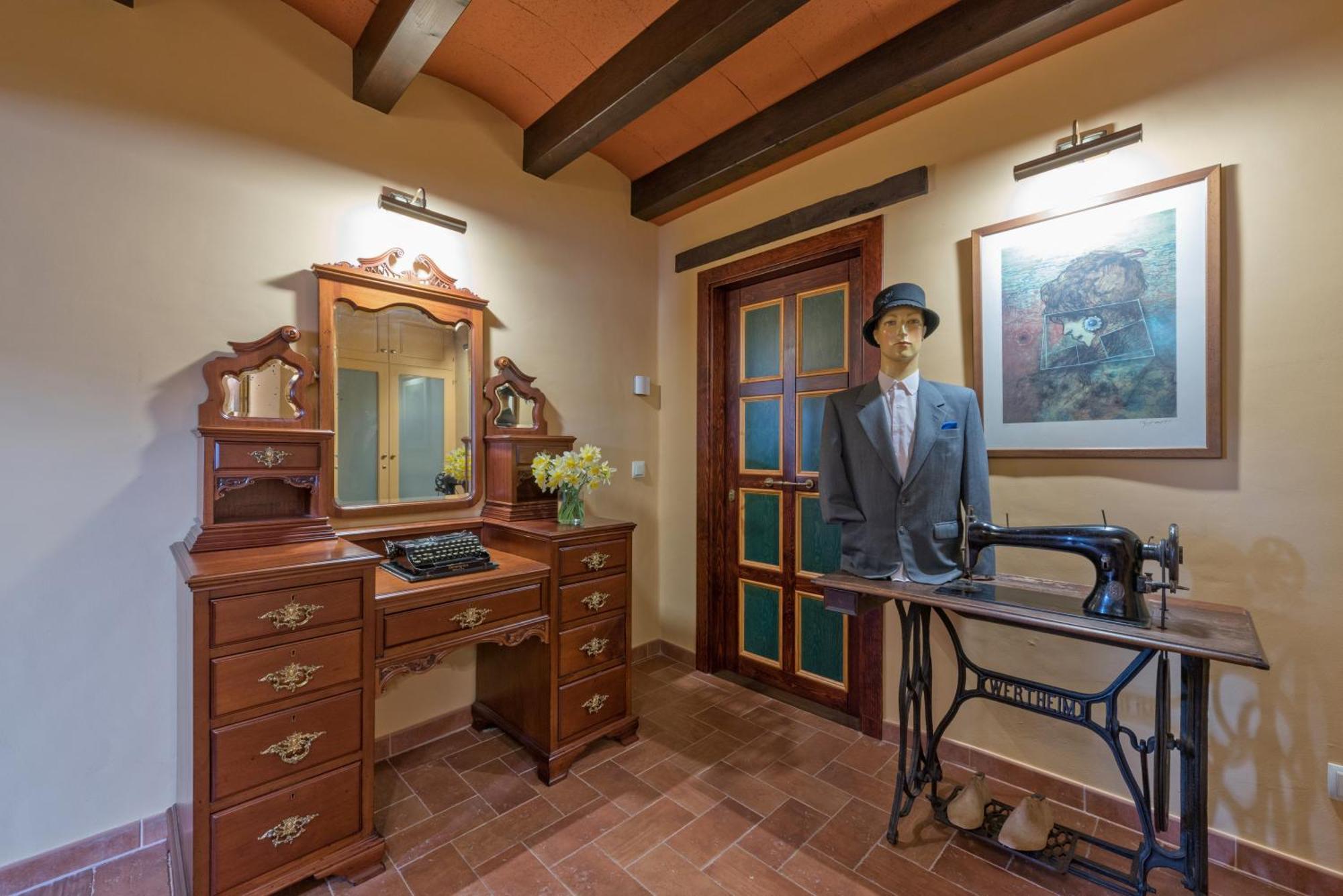 Hotel Cal Sastre Santa Pau Δωμάτιο φωτογραφία