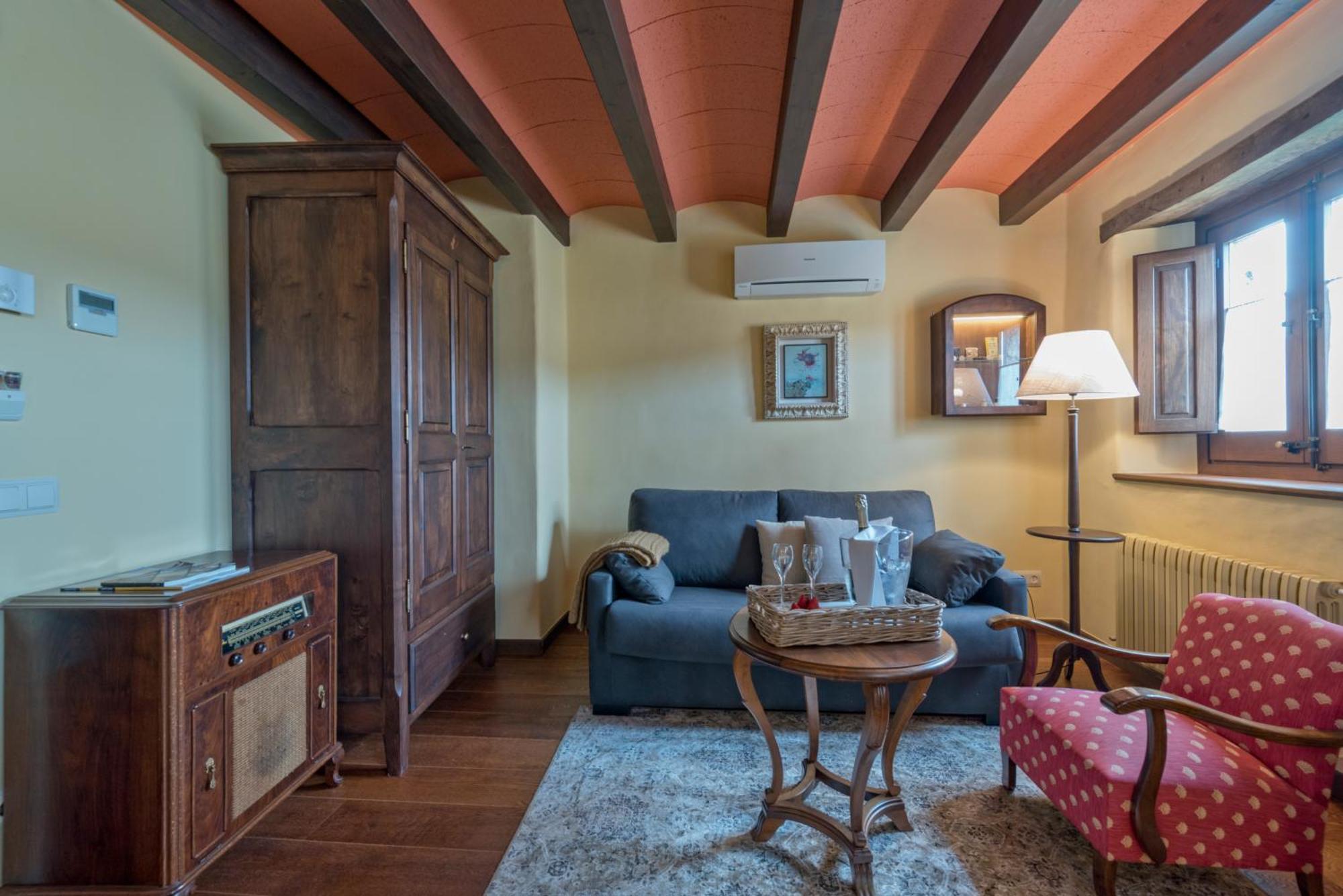Hotel Cal Sastre Santa Pau Δωμάτιο φωτογραφία