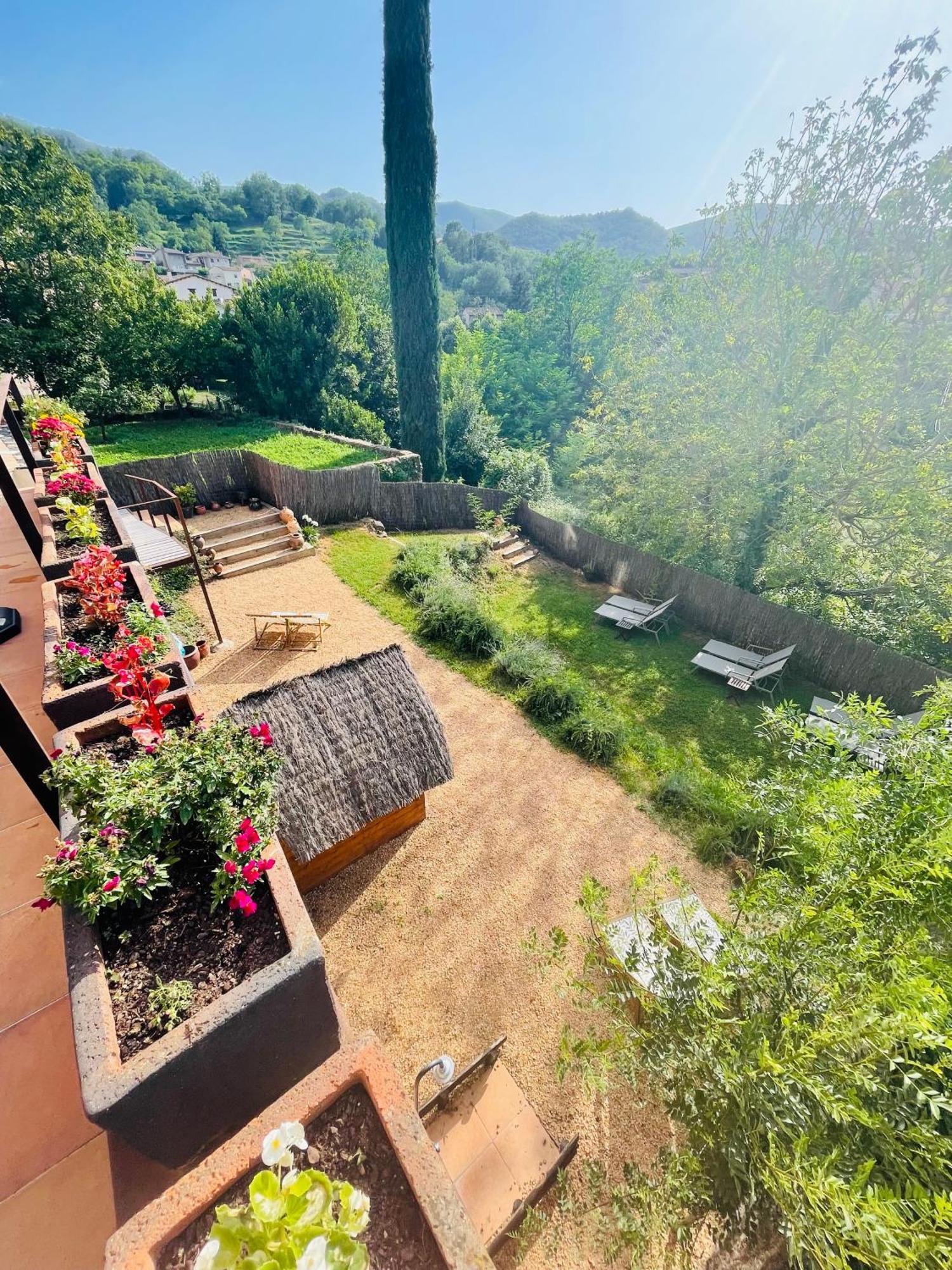 Hotel Cal Sastre Santa Pau Εξωτερικό φωτογραφία