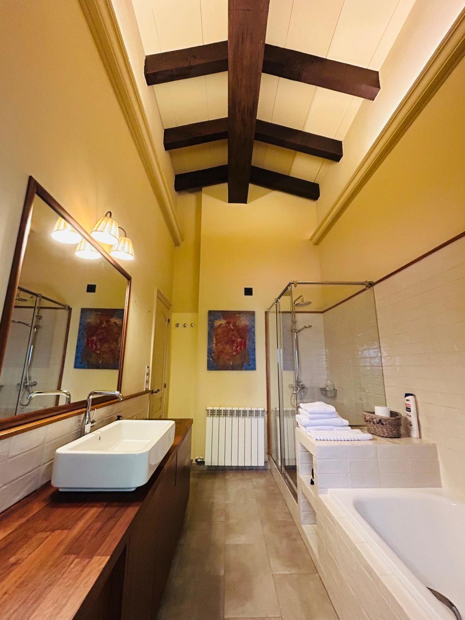 Hotel Cal Sastre Santa Pau Εξωτερικό φωτογραφία
