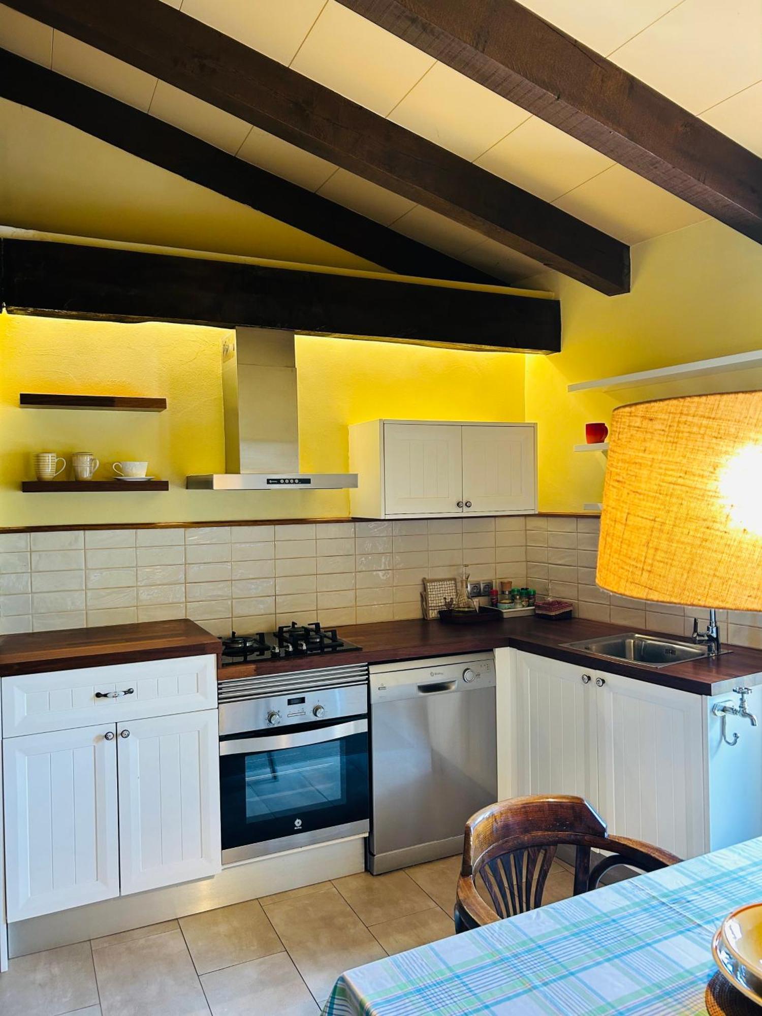 Hotel Cal Sastre Santa Pau Δωμάτιο φωτογραφία
