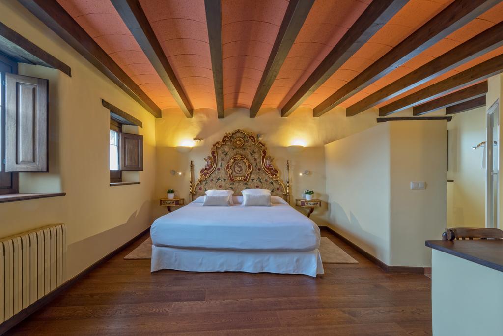 Hotel Cal Sastre Santa Pau Εξωτερικό φωτογραφία